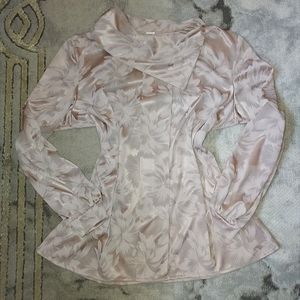 Sale🥳Pale Pink Floral Satin Pleated Blouse